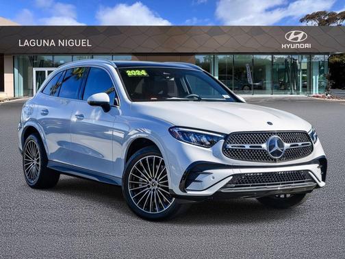 MANUFAKTUR Moonlight White Metallic 2024 Mercedes-Benz GLC 300 4MATIC