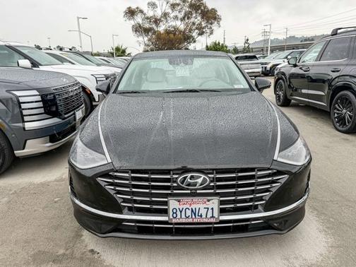 2022 Hyundai SONATA Hybrid Limited