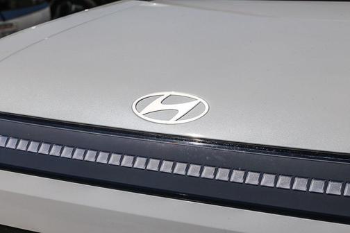 Snow White Pearl 2026 Hyundai IONIQ 9 SEL