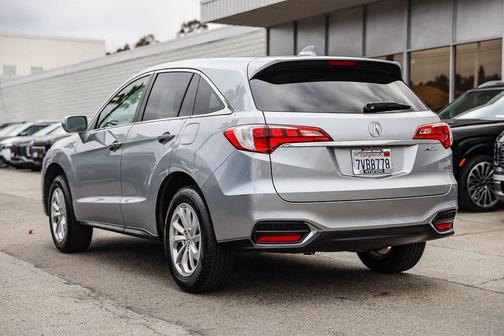 Lunar Silver Metallic 2017 Acura RDX AcuraWatch Plus Package