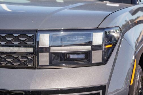 Ecotronic Gray 2026 Hyundai SANTA FE HEV Calligraphy