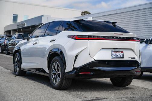 Eminent White Pearl 2023 Lexus RZ 450e Premium