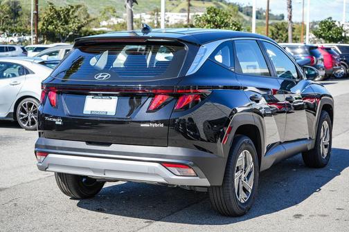 Ash Black 2026 Hyundai TUCSON Hybrid Blue SE