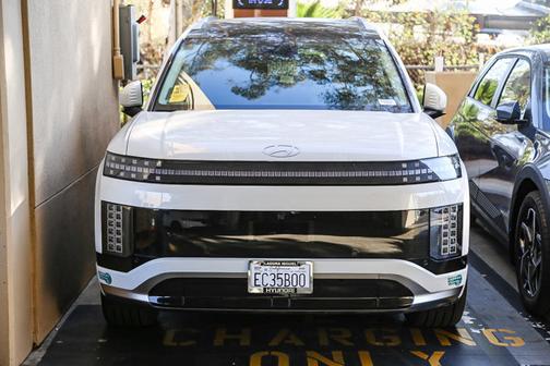 2026 Hyundai IONIQ 9 Performance Calligraphy