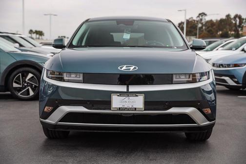 Digital Teal 2026 Hyundai IONIQ 5 SEL