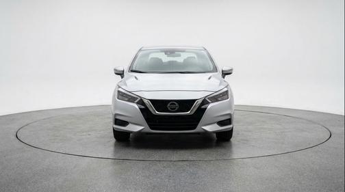 Brilliant Silver Metallic 2025 Nissan Versa 1.6 SV