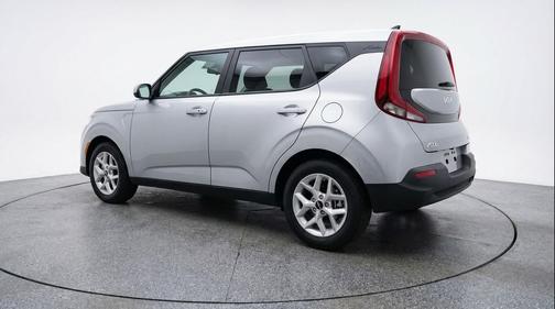 Steel Gray 2025 Kia Soul LX