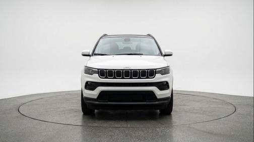Bright White Clearcoat 2025 Jeep Compass Limited