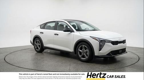 Snow White Pearl 2025 Kia K4 LXS