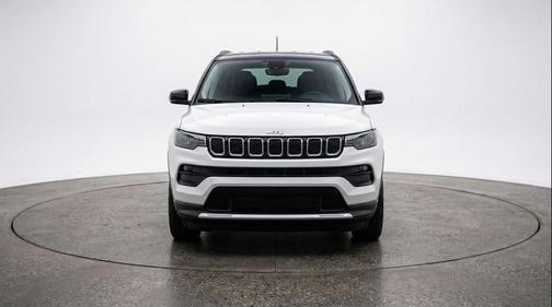 Bright White Clearcoat 2025 Jeep Compass Limited
