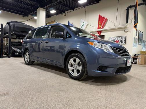 2016 Toyota Sienna L