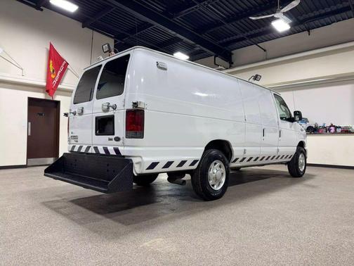 2012 Ford E350 Super Duty Recreational