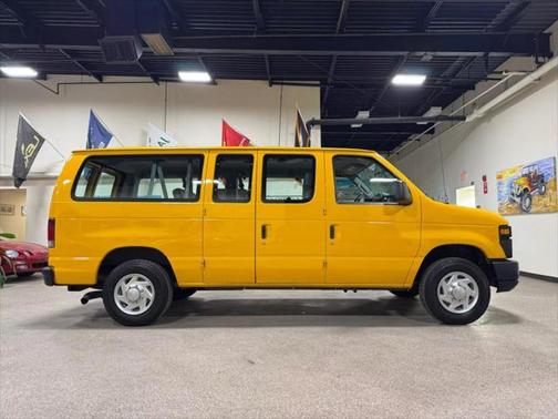 2009 Ford E150 Base