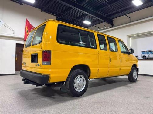 2009 Ford E150 Base