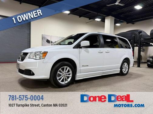 White Knuckle Clearcoat 2019 Dodge Grand Caravan SXT