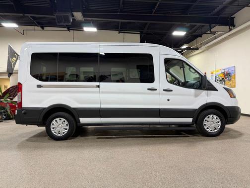 2015 Ford Transit-250 Base