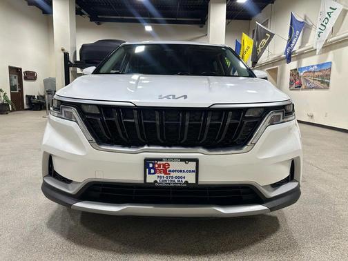 2023 Kia Carnival LX