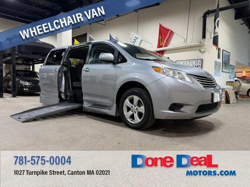 2015 Toyota Sienna LE