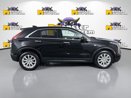 Stellar Black Metallic 2023 Cadillac XT4 Luxury