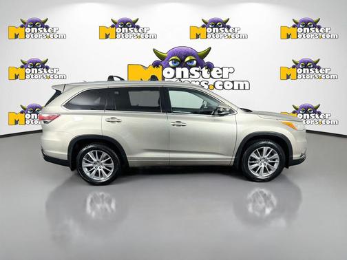 Creme Brulee Mica 2014 Toyota Highlander XLE
