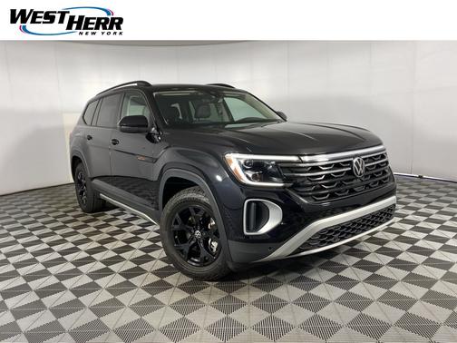 2024 Volkswagen Atlas 2.0T Peak Edition SEL