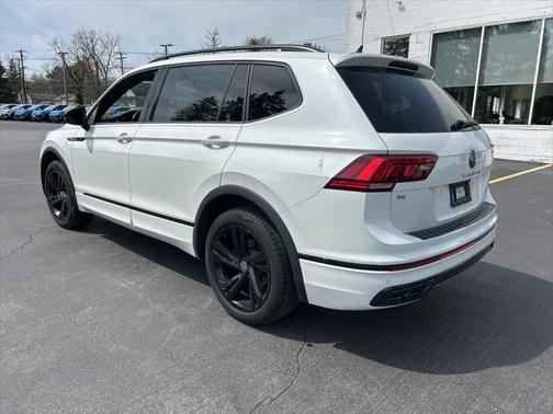 2023 Volkswagen Tiguan 2.0T SE R-Line Black 4MOTION