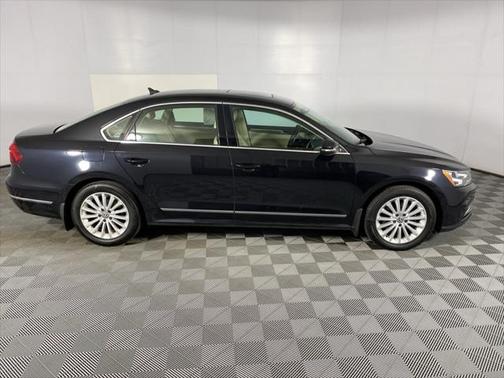 2017 Volkswagen Passat 1.8T SE