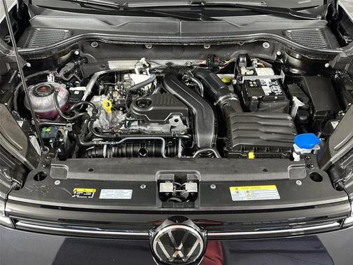 Deep Black Pearl Effect 2025 Volkswagen Taos 1.5T S