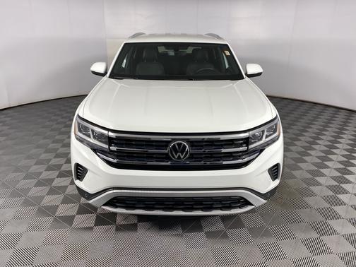 2022 Volkswagen Atlas Cross Sport 2.0T SE w/ Technology