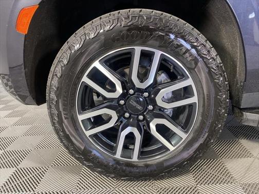 2023 GMC Yukon 4WD AT4