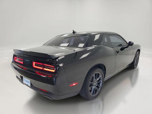 Pitch Black Clearcoat 2022 Dodge Challenger GT