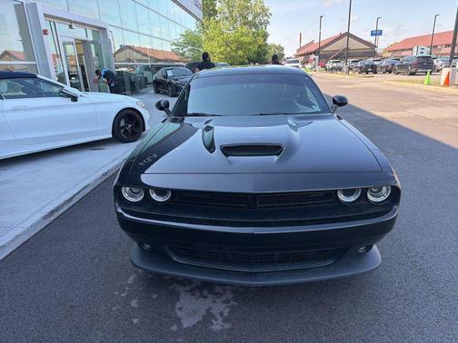 Pitch Black Clearcoat 2022 Dodge Challenger GT