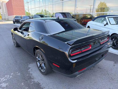 Pitch Black Clearcoat 2022 Dodge Challenger GT