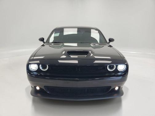Pitch Black Clearcoat 2022 Dodge Challenger GT