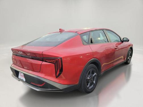 Currant Red 2025 Kia K4 LXS