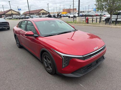 Currant Red 2025 Kia K4 LXS