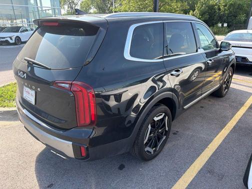 Ebony Black 2025 Kia Telluride S