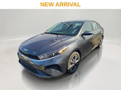Gravity Gray 2024 Kia Forte LXS