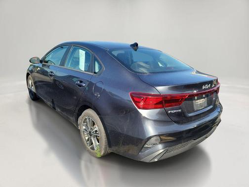 Gravity Gray 2024 Kia Forte LXS