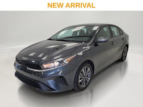 Gravity Gray 2024 Kia Forte LXS