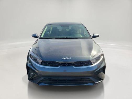 Gravity Gray 2024 Kia Forte LXS