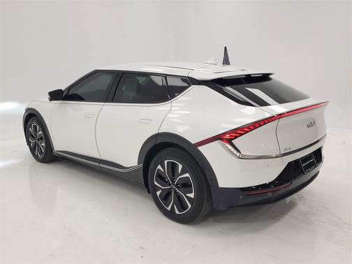 2024 Kia EV6 Wind