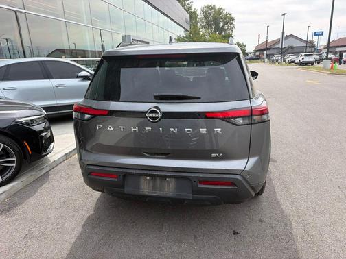 Gun Metallic 2024 Nissan Pathfinder SV FWD