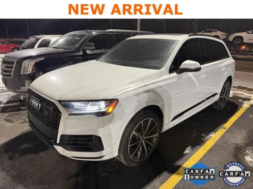 2022 Audi Q7 55 Premium Plus