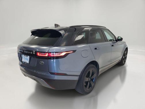 Byron Blue Metallic 2019 Land Rover Range Rover Velar P250 S