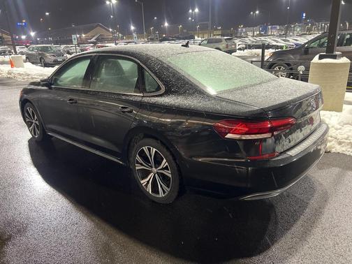 2021 Volkswagen Passat 2.0T SE