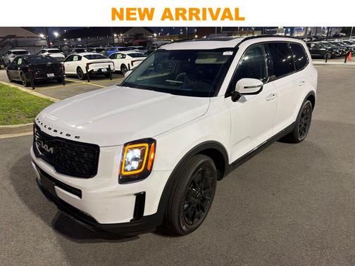 Glacial White Pearl 2022 Kia Telluride SX