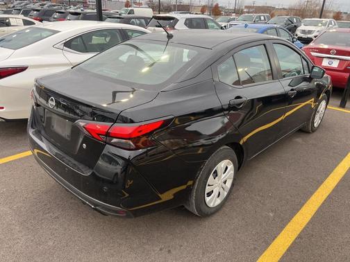 2024 Nissan Versa 1.6 S