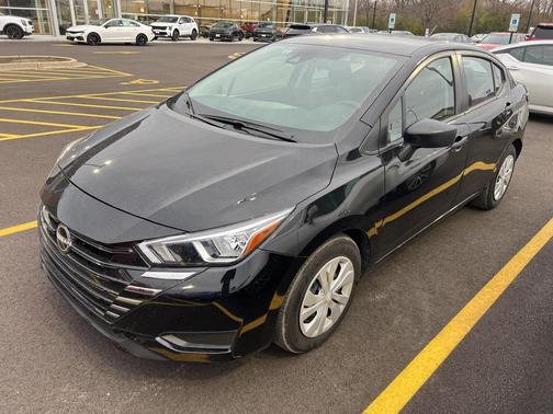 2024 Nissan Versa 1.6 S