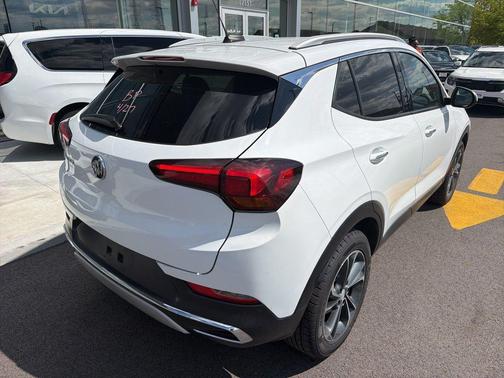 Summit White 2020 Buick Encore GX Essence